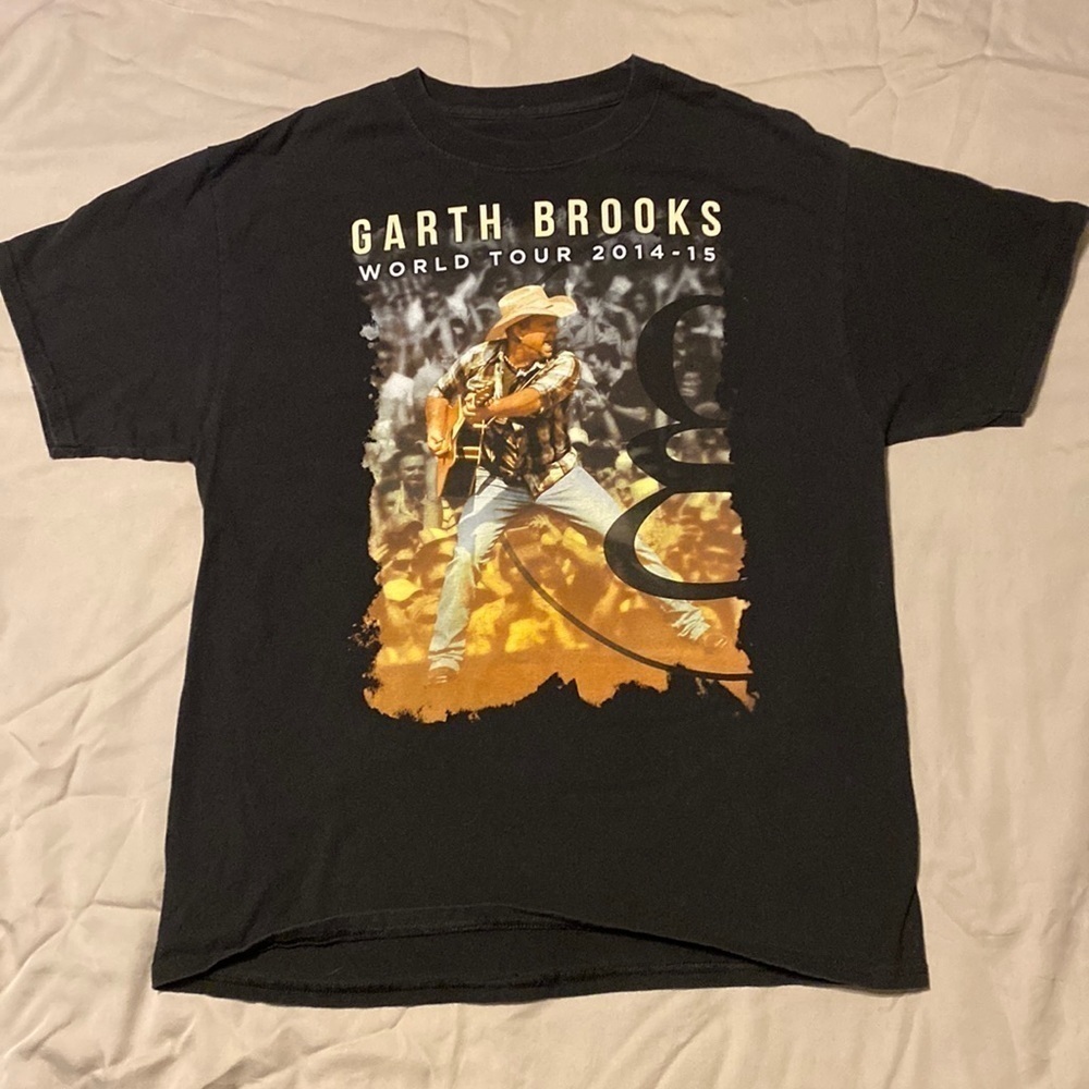 Garth Brooks World Tour 2014-2015 concert tshirt size large - Picture 1 of 9